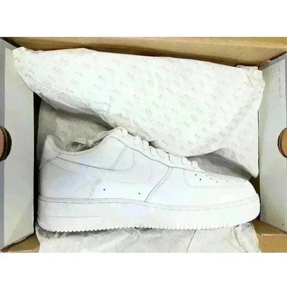 BRAND NEW IN BOX Nike Air Force 1 Low White '07 CW2288-111 Size  12 - Picture 3 of 8